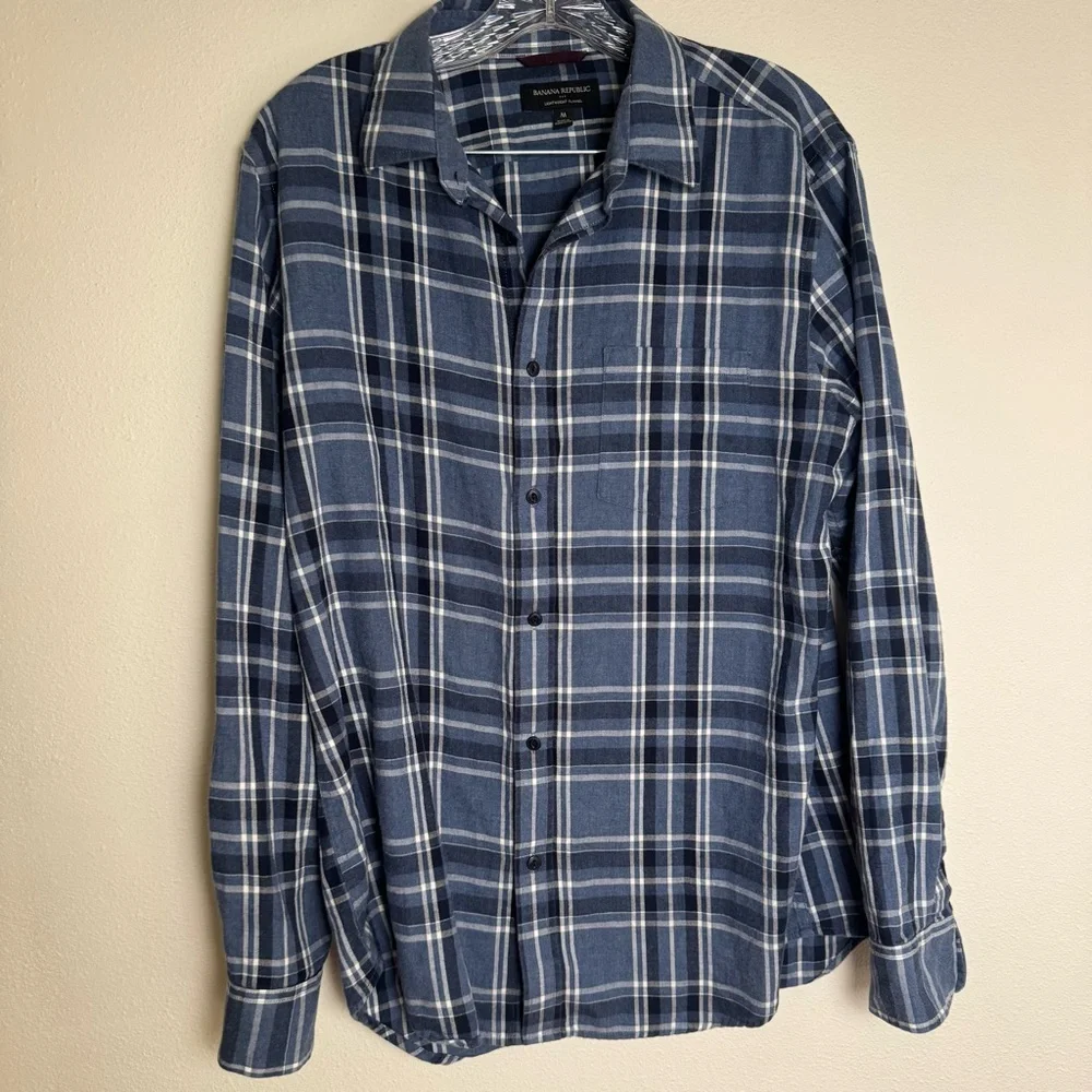 Banana Republic Blue Plaid Button Down Shirt lightweight flannel - Picture 1 of 6